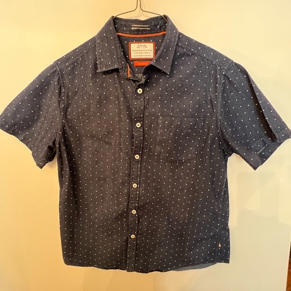 Denim & Flower Other - DENIM & FLOWER MEN’S SHORT SLEEVE SHIRT. SIZE LARGE SLIM FIT BLUE W/WHITE DOTS
